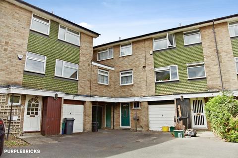 Hyrstdene, South Croydon, CR2