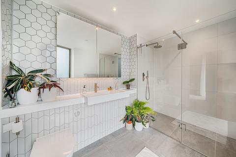 undefined, Ashley Road London N17