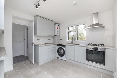 2 bedroom flat to rent, Moorfield Road, Uxbridge, UB8