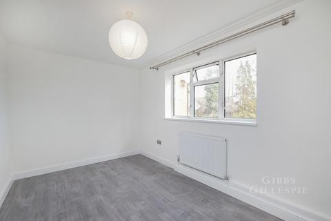 2 bedroom flat to rent, Moorfield Road, Uxbridge, UB8