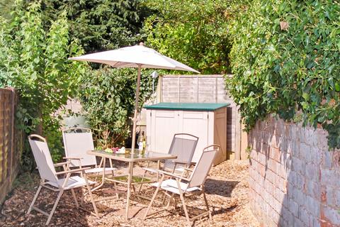 undefined, Hadmans Close, Horsham