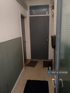 2 bed flat/apartment for rent in Avon Street, Hamilton, ML3
