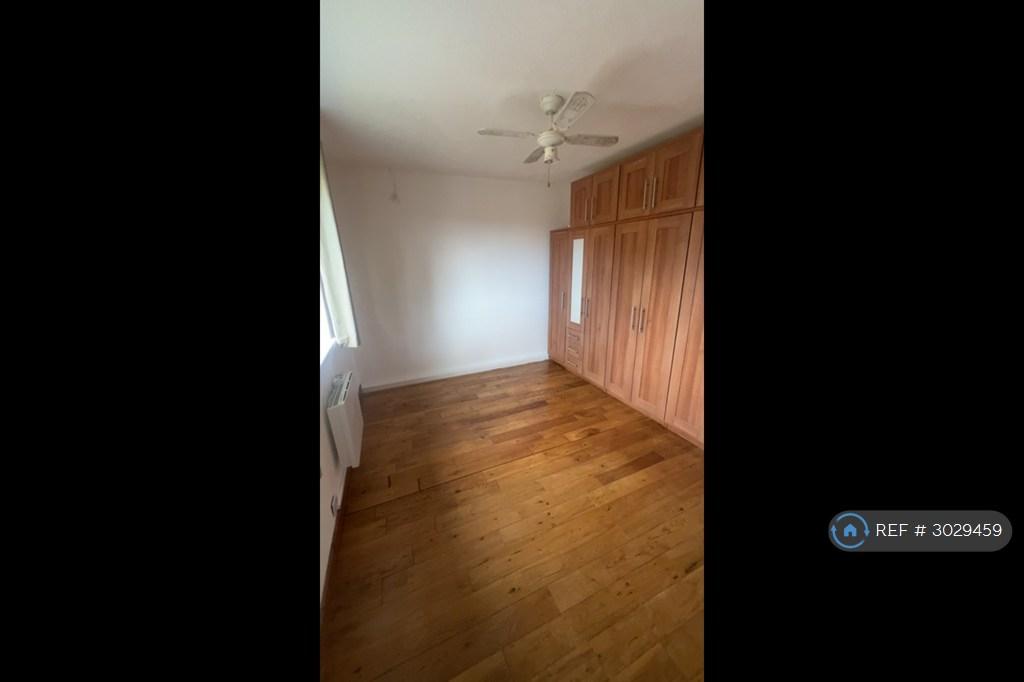 Apartment in Birmingham, West Midlands - View 3