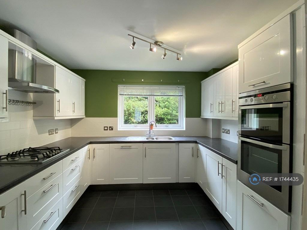 Apartment in Edinburgh - View 4