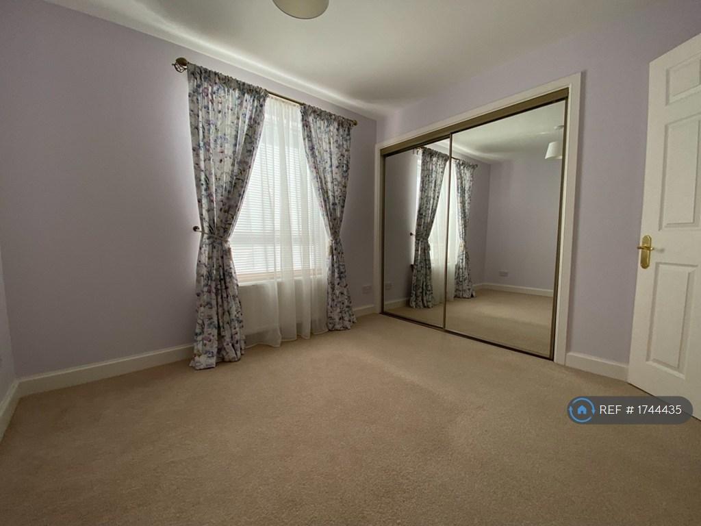 Apartment in Edinburgh - More