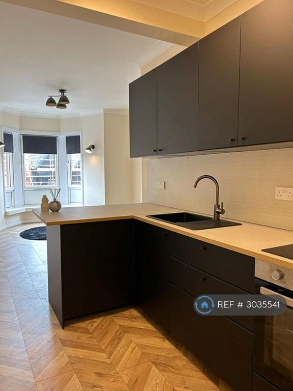 Apartment in Uddingston, South Lanarkshire - View 3