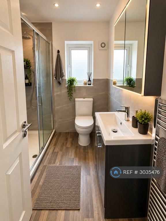 Apartment in Leeds, West Yorkshire - View 2