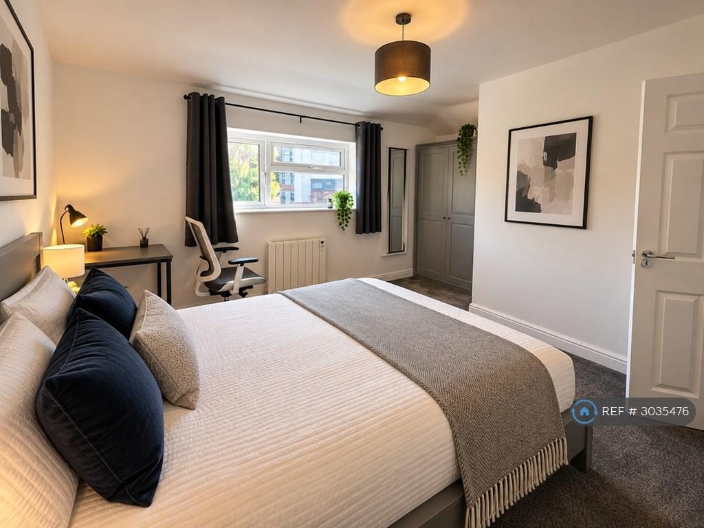 Apartment in Leeds, West Yorkshire - View 4