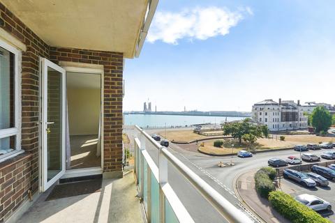 2 bedroom flat for sale, The Gateway, Dover, Kent, CT16