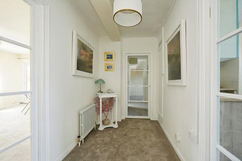 2 bedroom flat for sale, The Gateway, Dover, Kent, CT16