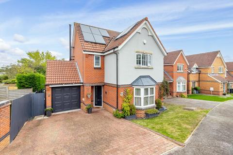 4 bedroom detached house for sale, Trefoil Drive, Killinghall, Harrogate
