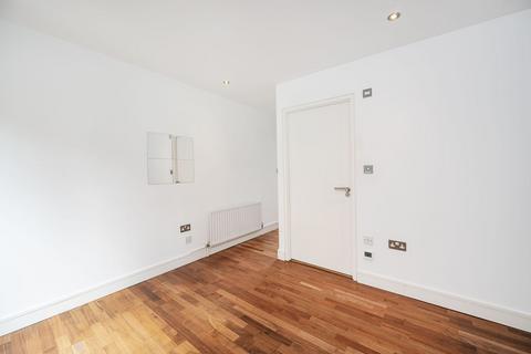 2 bedroom flat to rent, Hoxton Square, N1, Hoxton, London, N1