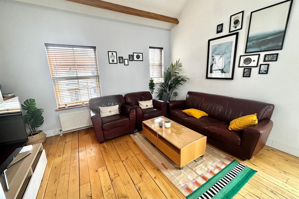 Apartment in Leeds - View 3