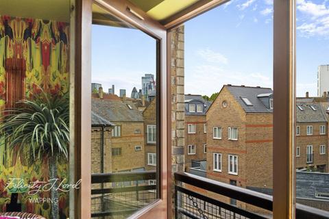 1 bedroom flat for sale, New Crane Place, LONDON E1W