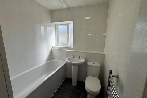 2 bedroom flat to rent, Close House, Bishop Auckland DL14