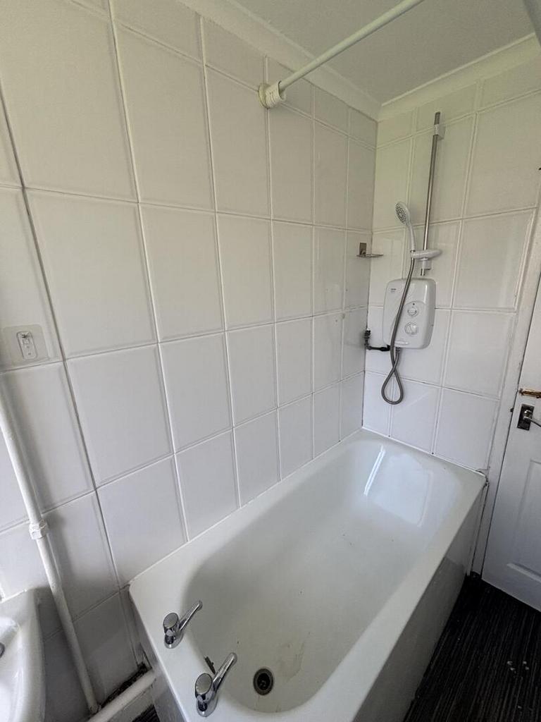 Apartment in Glasgow - View 3