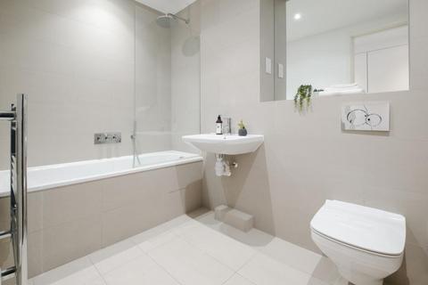 2 bedroom flat to rent, 39, Gransden Avenue E8