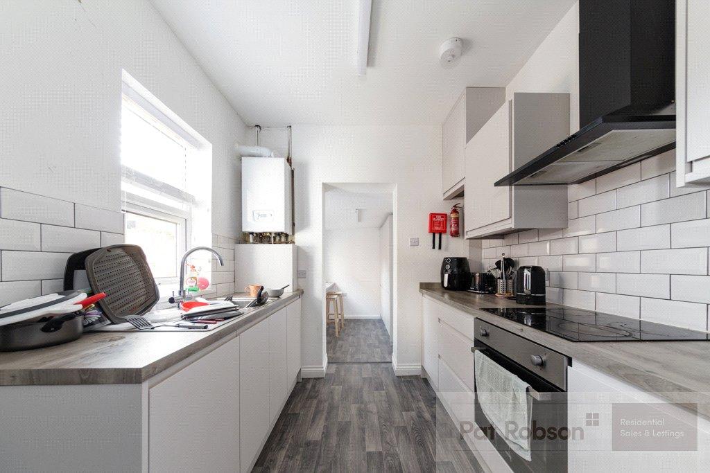House in Newcastle Upon Tyne - View 3