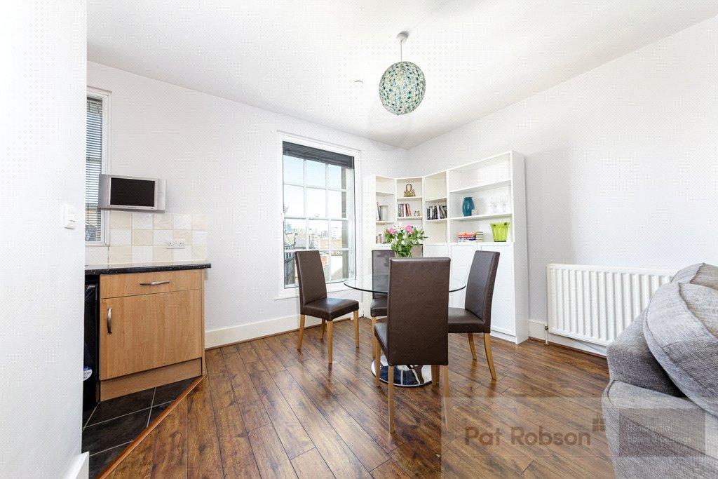 Apartment in Newcastle upon Tyne, Grainger Town - View 4
