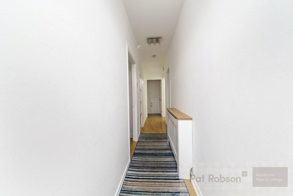 Apartment in Newcastle Upon Tyne - View 4