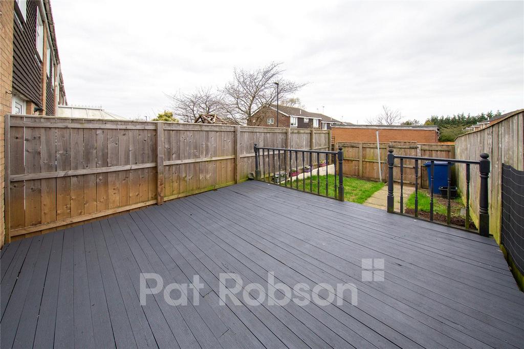House in Newcastle Upon Tyne - View 2