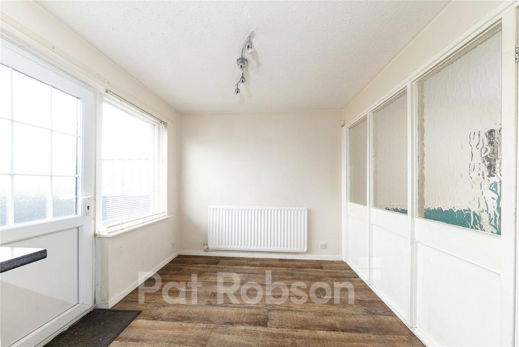 House in Newcastle Upon Tyne - More