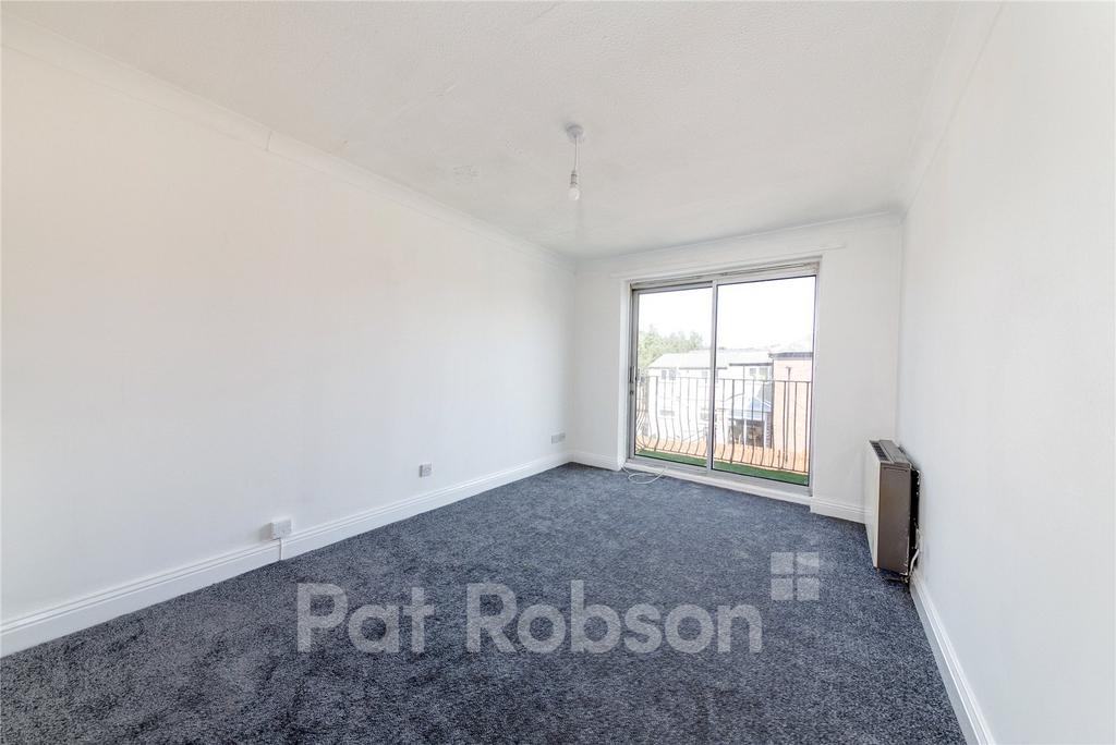 Apartment in Newcastle Upon Tyne - View 3