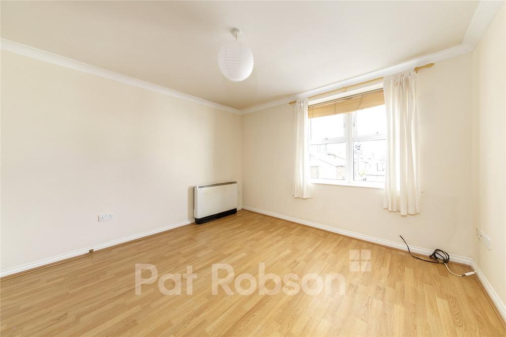 Apartment in Newcastle Upon Tyne - View 2