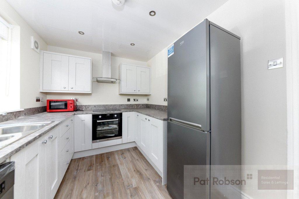 Apartment in Newcastle Upon Tyne - View 4