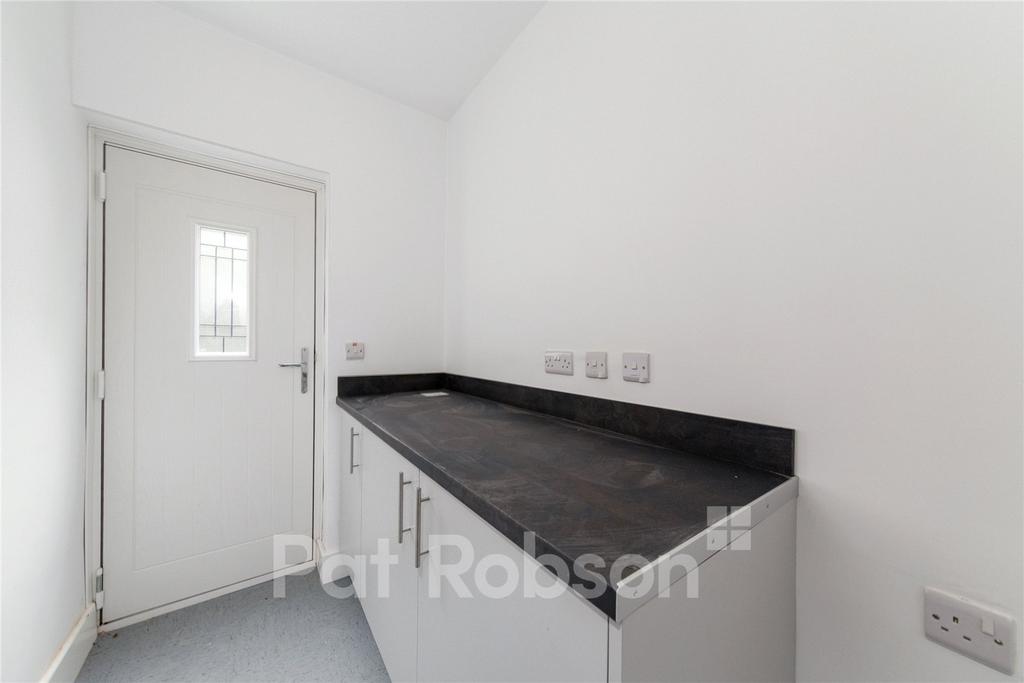 House in Newcastle upon Tyne, Cradlewell, High Heaton - More