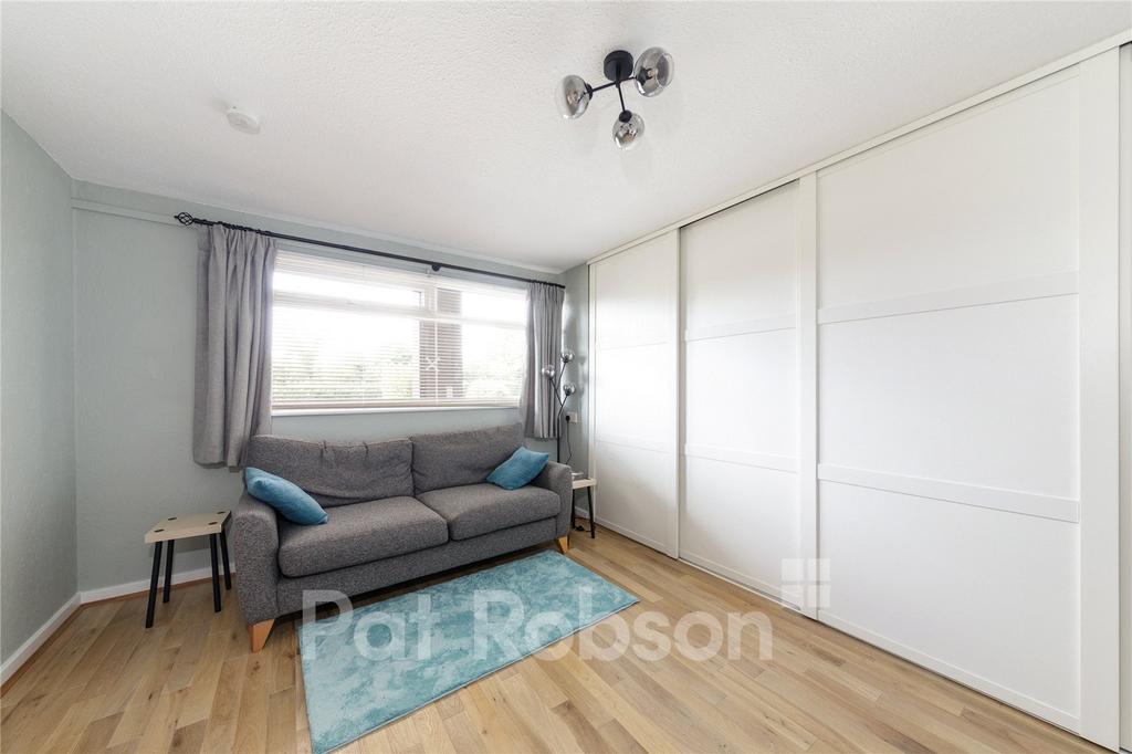 Apartment in Newcastle upon Tyne, Coxlodge - View 5