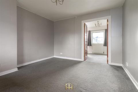 2 bedroom terraced house for sale, Milton Park, Dundee DD5
