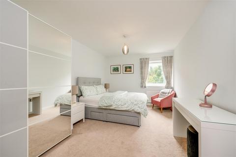 undefined, Truesdale, Ickenham
