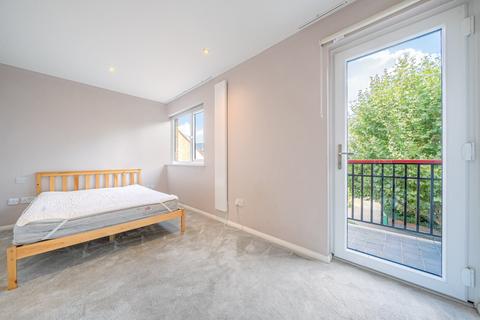 4 bedroom house to rent, Bywater Place, London, SE16