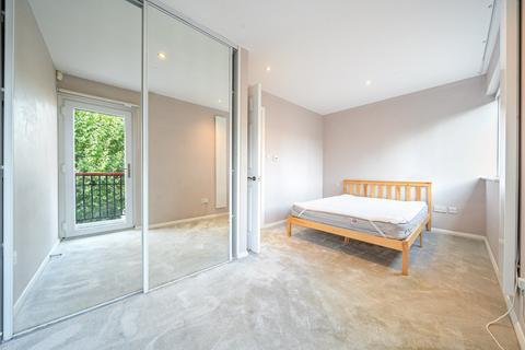 4 bedroom house to rent, Bywater Place, London, SE16