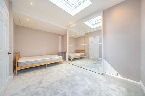 4 bedroom house to rent, Bywater Place, London, SE16