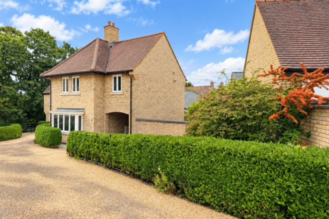 4 bedroom detached house for sale, Salisbury Close, Fairfield, Hitchin, SG5