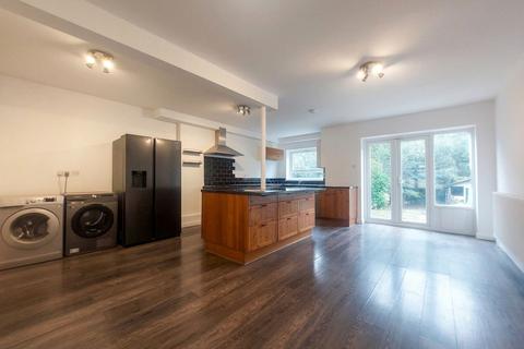 undefined, Farm Road, Edgware, HA8