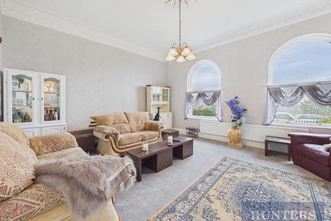 2 bedroom apartment for sale, Esplanade, Scarborough