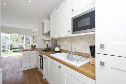 undefined, Ravensbury Road, London, SW18