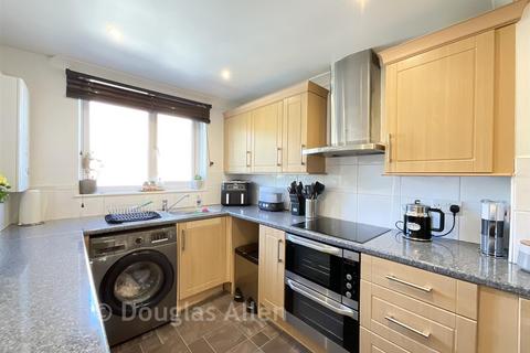 1 bedroom maisonette for sale, Mapleton Road, Chingford