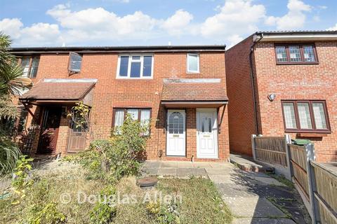 1 bedroom maisonette for sale, Mapleton Road, Chingford