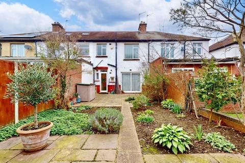 3 bedroom terraced house for sale, Kings Avenue, Greenford, UB6