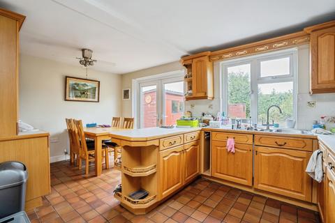 3 bedroom bungalow for sale, Gladstone Road, Southampton, Hampshire, SO19
