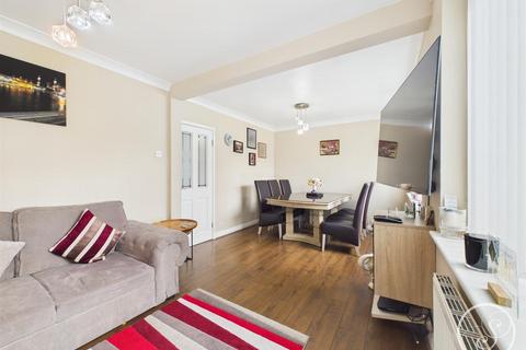 5 bedroom semi-detached house for sale, Argie Avenue, Leeds