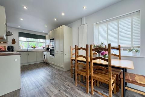 3 bedroom detached house for sale, Laurel Crescent, Grove, OX12