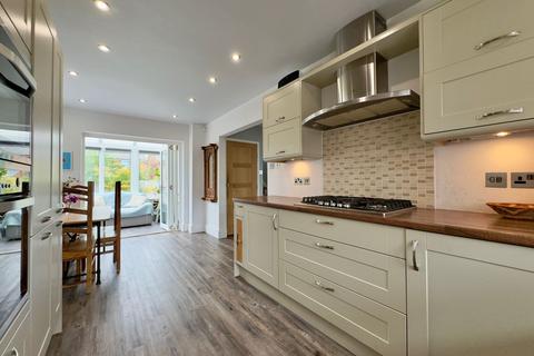 3 bedroom detached house for sale, Laurel Crescent, Grove, OX12
