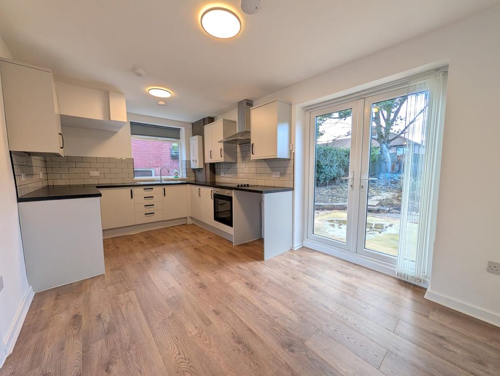 House in SALFORD - View 4