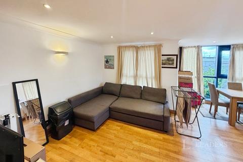 2 bedroom flat to rent, Canute Road, Southampton, SO14