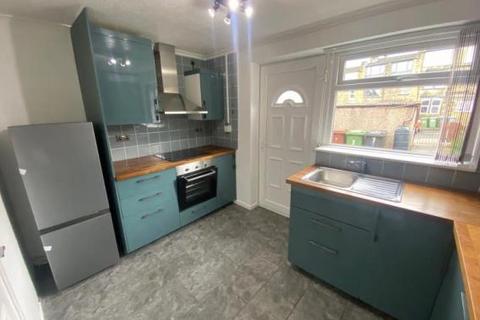 2 bedroom house to rent, Bath Road, Bramley, LEEDS